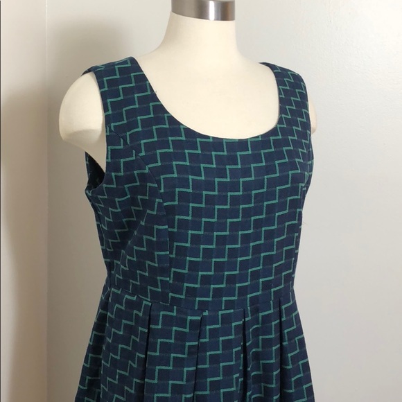 Soho Chick Zig Zag Dress - Picture 1 of 8